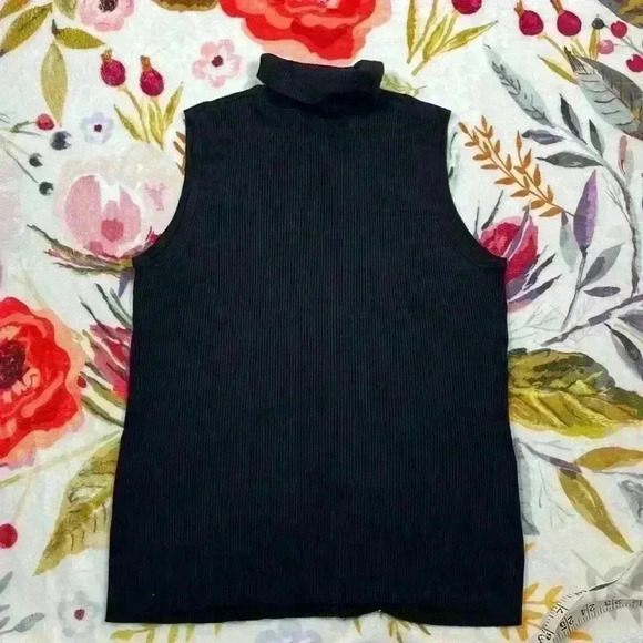 Requirements women’s sleeveless top with turtleneck and acrylic beading, size XL - Picture 7 of 11